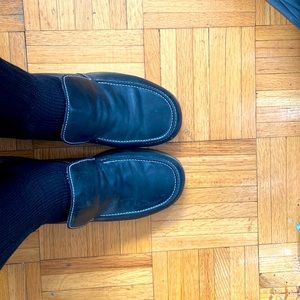 Women’s slightly used hush puppies